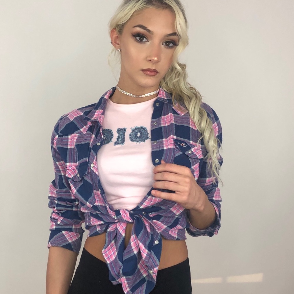 PINK AND BLUE HOLLISTER FLANNEL